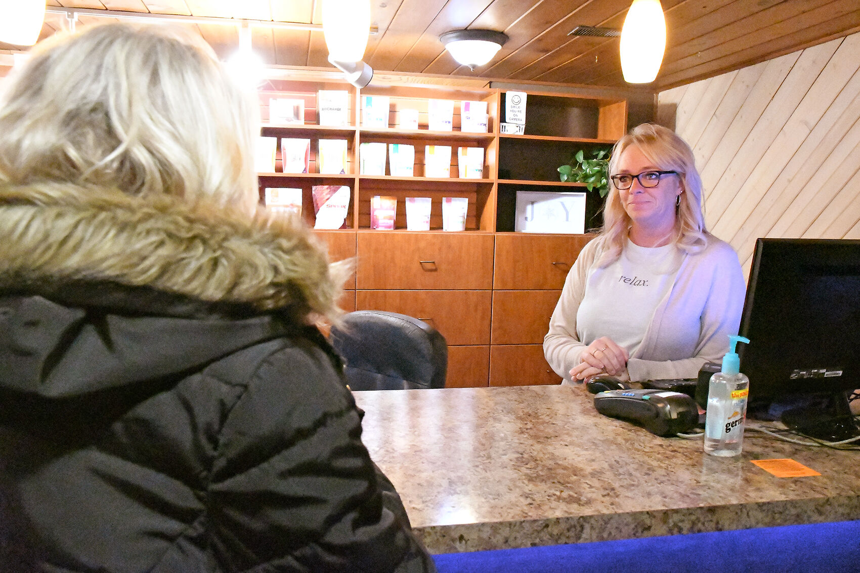 Sioux Center tanning salon gains new owner